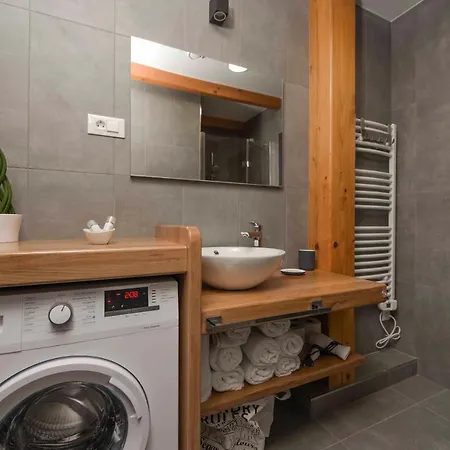 Apartmaji Nija Apartament *