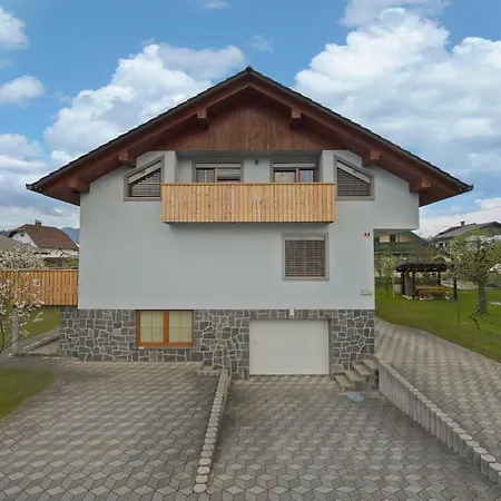 Apartmaji Nija Apartament