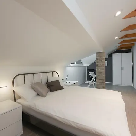 Apartmaji Nija *