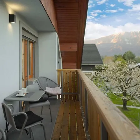 Apartmaji Nija